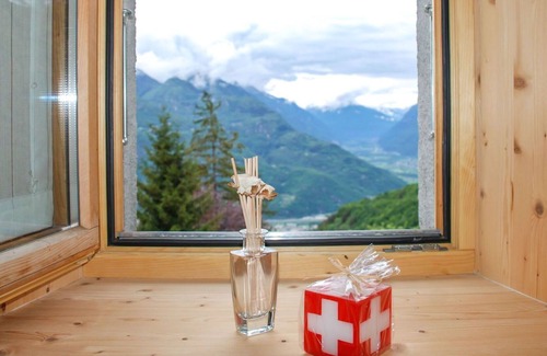 Bellinzona House | Wonderful private villa for 2 guests with WIFI, panoramic view and parking
