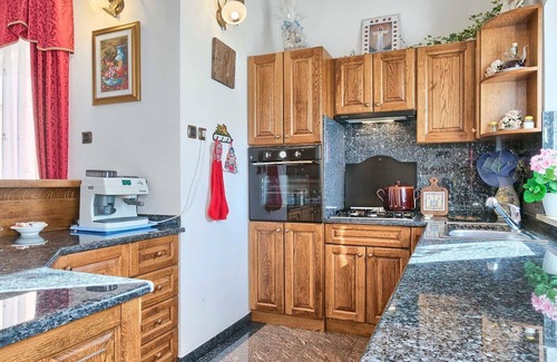 Melnica House | Wonderful private villa for 10 people with WIFI, private pool, A/C, TV, terrace and parking