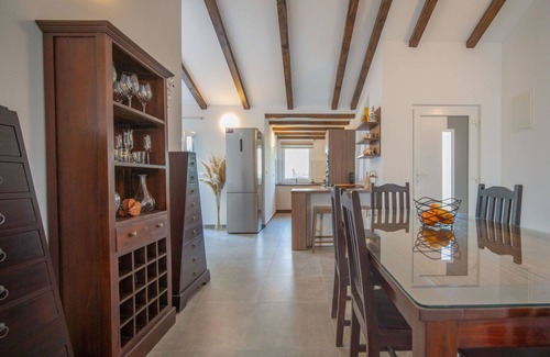 Cunski House | Wonderful private villa for 12 people with hot tub, WIFI, A/C, TV, patio and parking