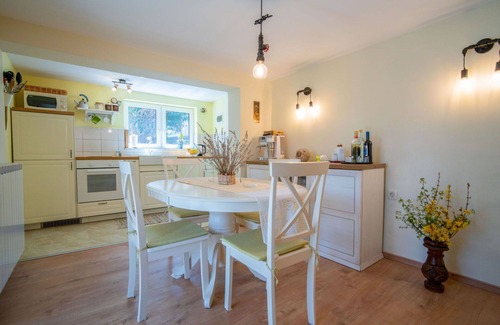 Lic House | Wonderful private villa with private pool, hot tub, WIFI, TV, terrace, pets allowed and parking