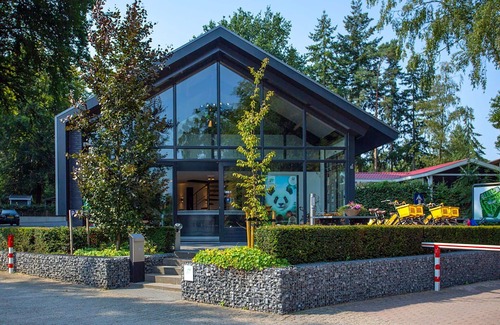 Municipality of Rhenen House | Wonderful private villa for 6 people with WIFI, private pool, TV, terrace and parking