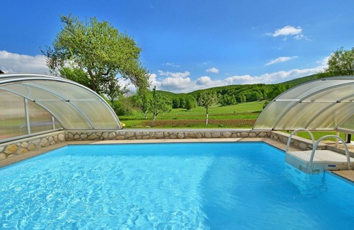 Krivi Put House | Wonderful private villa with pool, WIFI, A/C, TV, terrace, pets allowed, panoramic view and park.