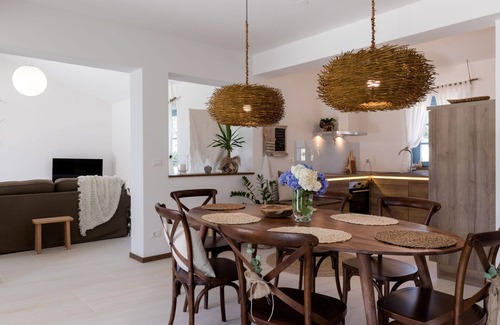 Vardica House | Wonderful private villa with WIFI, A/C, hot tub, private pool, TV, patio, pets allowed and parking