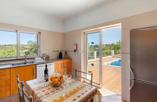 Azinhal e Amendoeira House | Wonderful private villa for 6 people with A/C, WIFI, private pool, TV and terrace