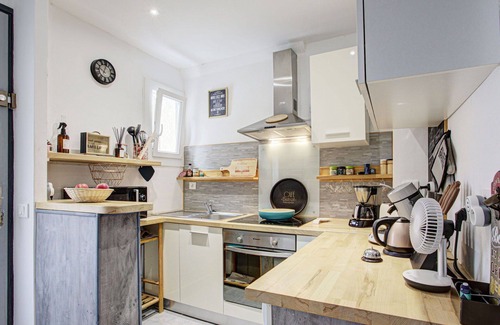 Saint-Hippolyte House | Wonderful villa for 6 guests with WIFI, A/C, TV and parking