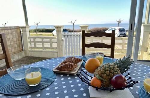 Tharon-Plage House | Wonderful villa for 6 people with WIFI, TV, pets allowed and parking