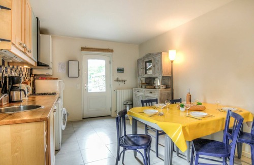 Saint-Igneuc House | Wonderful villa for 5 guests with WIFI, TV, terrace, pets allowed and parking