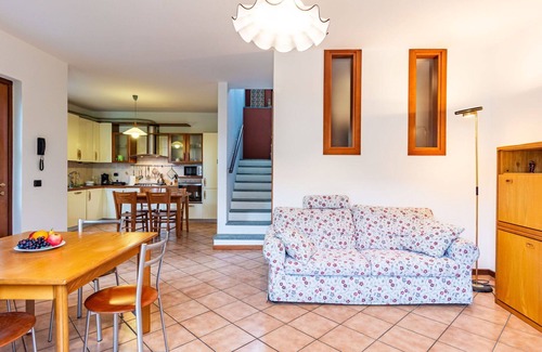 Arizzano House | Wonderful villa for 5 people with WIFI, TV, balcony and parking