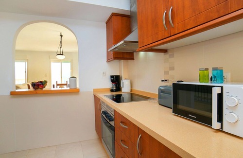 Jalon House | Wonderful villa for 6 guests with WIFI, pool, A/C, TV, terrace and parking