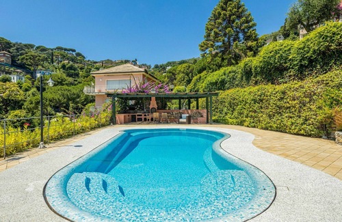 Rapallo Villa | Wonderful villa for 8 guests with private pool, WIFI, A/C, TV and patio