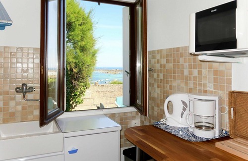 Cleder House | Wonderful villa for 2 people with TV, patio and parking