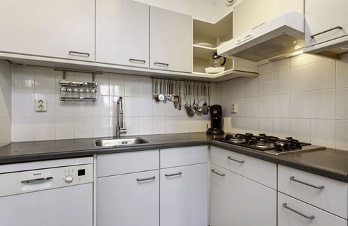Vlagtwedde House | Wonderful villa for 6 people with WIFI, pool, TV, terrace and parking