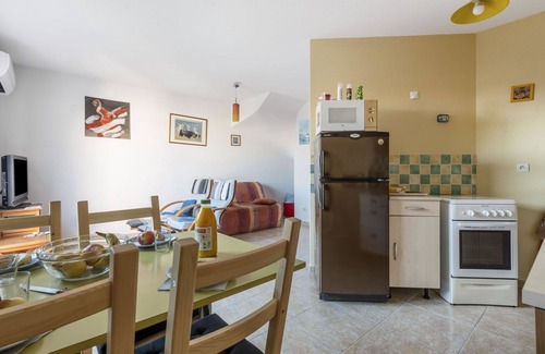 Aigues-Mortes House | Wonderful villa for 4 guests with WIFI, A/C, TV, terrace and parking