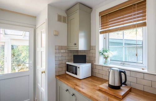 Fort Augustus House | Wonderful villa for 4 guests with WIFI, TV, patio and parking
