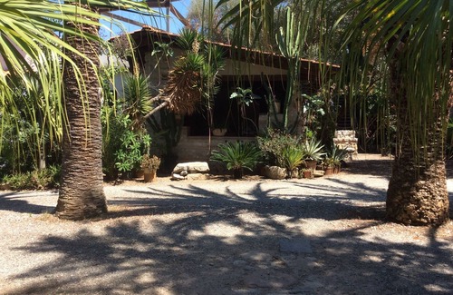 San Nicolo Villa | Wonderful villa surrounded by lush greenery peacefully located beach close