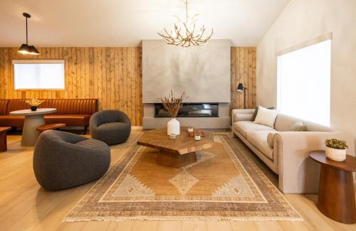 Columbia Falls Hotel | Wonderstone at Glacier