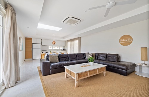 Quindalup House | WOOD fire 100m from beach DOG friendly NEW Modern Coastal Hamptons
