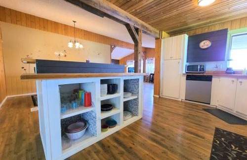 Forks House | Wood Haven