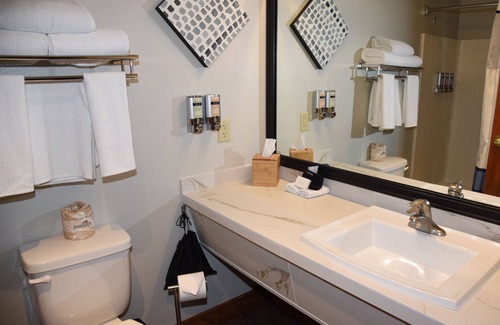 Hailey Hotel | Wood River Inn & Suites