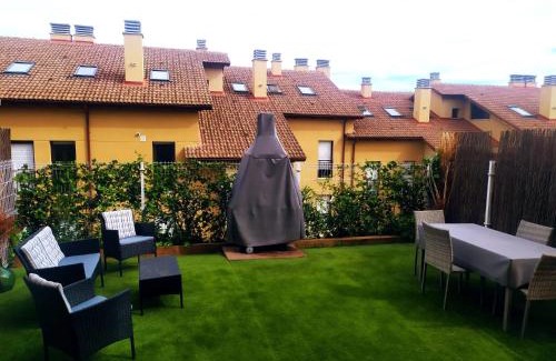 Sojuela Apartment | Wood, Wine & Golf