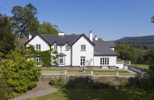 Coed-Y-Paen Cottage | WOODBANK, family friendly, luxury holiday cottage in Llanhennock