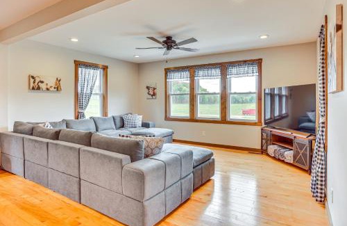 Ava House | Wooded Escape with Pond and Grill in Pleasant City!