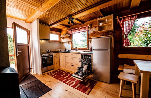 Kamnik Cottage | Wooden Forest villa- hot tube, sauna, nature!