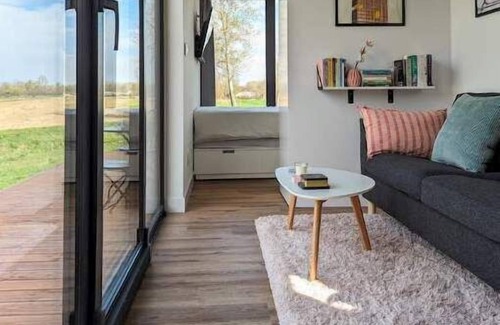 Kraljevec Sesvetski House | Wooden house and Container home