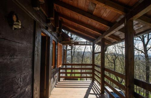 Kamanje House | WOODEN HOUSE near the River Kupa