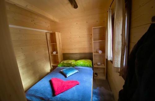 Varpolje Ski Chalet | Wooden lodge with jacuzzi