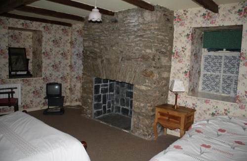Ardara House | Woodhill House