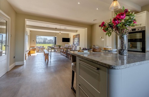 Malpas House | Woodhouse Grange - Five Bedroom House, Sleeps 10