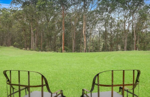 Durren Durren House | Woodland Acreage|Heated Pool|Ponies|Soccer Field
