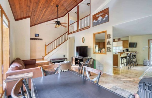 Zigzag House | Woodland Cabin Hot Tub Dogs Welcome