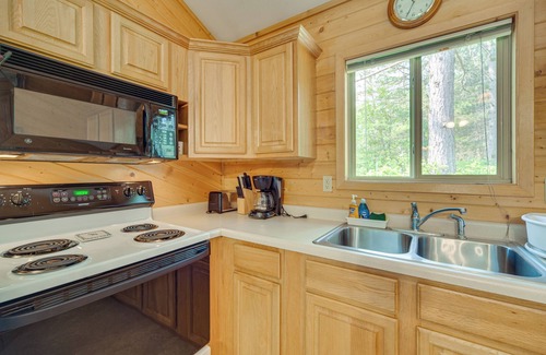 Solon Springs Cabin | Woodland Cabin w/Fishing, ATV & Snowmobile Trails