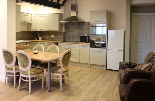 Hever Cottage | Woodland Cottage
