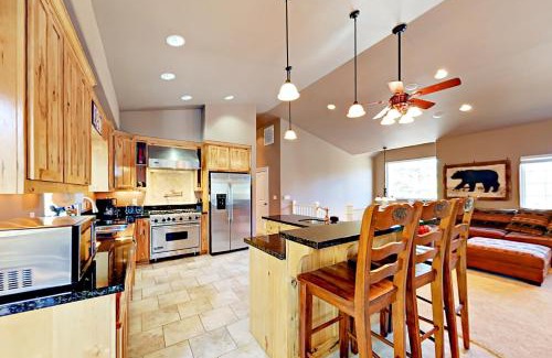 Mountain View Estates House | Woodland Haven
