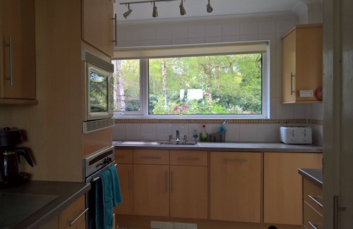 Longham Cottage | Woodland hideaway - HOT TUB - Sleeps 8 - Rose Award 2022