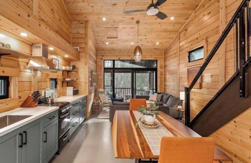 Gravenhurst House | Woodland Muskoka Tiny House