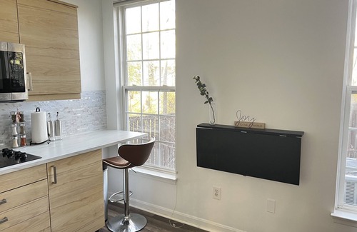 Herndon Apartment | Woodland Park Studio