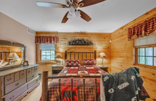 Town of Westfield House | Woodlands Cabin Retreat in Oxford cabin