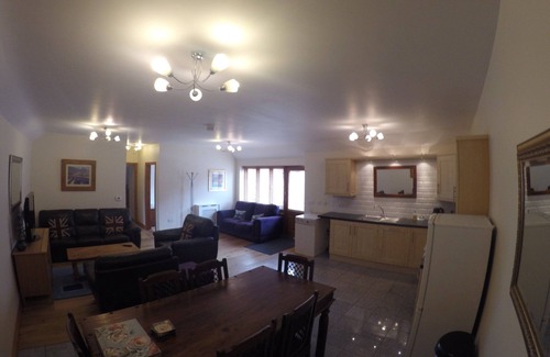 East Drayton Cottage | Woodlands Cottage, ideally located for Lincoln and Newark Showgrounds
