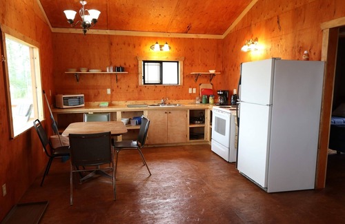 Chilanko Forks House | Woodlands Fishin Resort - Bear Cabin on Beautiful Puntzi Lake