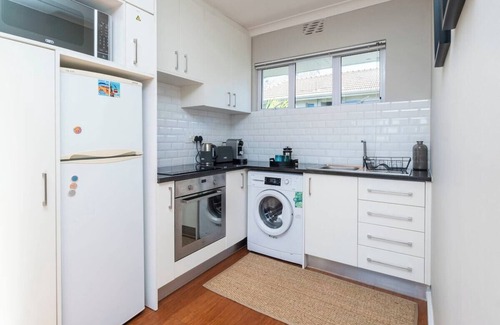 Ottery Apartment | Woodlands House Charming 1BR Apartment