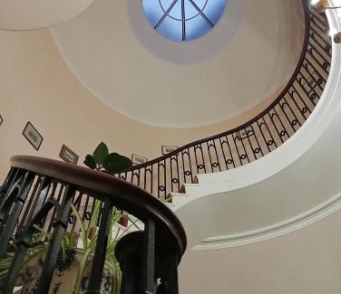 Teignmouth Bed & Breakfast | Woodlands, Teignmouth