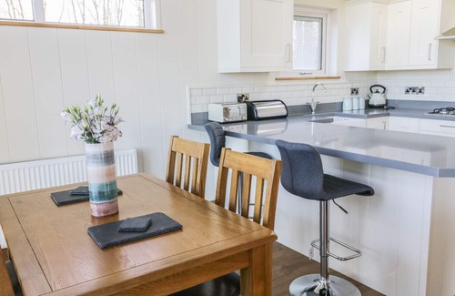 Gargrave Cottage | WOODPECKER LODGE, family friendly, luxury holiday cottage in Gargrave
