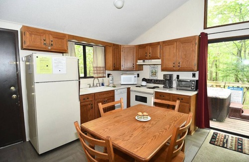 The Woods House | Woods Song - Hot Tub | Fireplace | Golf | Pool Pass | Woods Resort | Grill