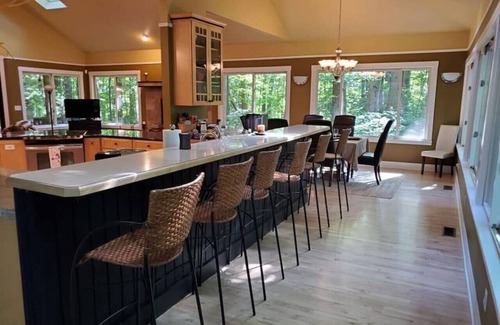 Lake Michigan Beach House | Woodshores Retreat - walk to beach, hot tub, pets