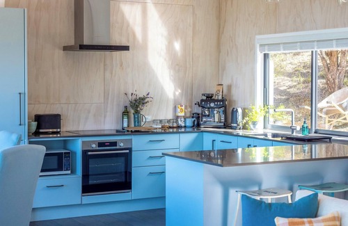 Omiha House | Woodside Bay Cottage