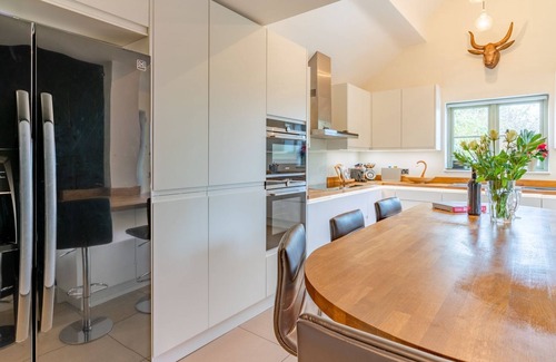 Chipping Campden Cottage | Woodside Cottage - sleeps 8 guests in 4 bedrooms